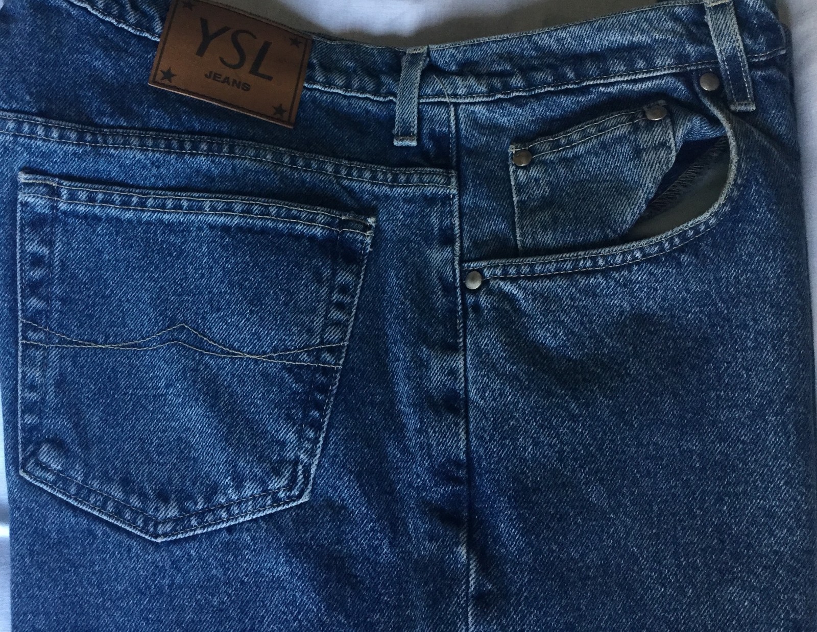 JEAN HOMME DE YVES SAINT LAURENT T 52 Neuf Sans Etiquette