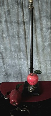 ARLEN STUDIO DIRECT. NEWTON'S APPLE. Limited Edition. 