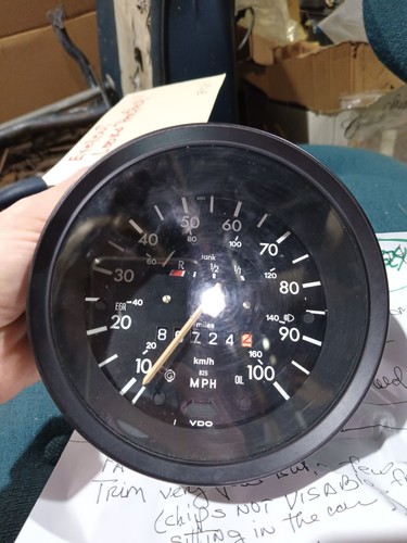 VW Super Beetle Speedometer, 1973-1979 Volkswagen VDO 133 957 023 E - Picture 2 of 10