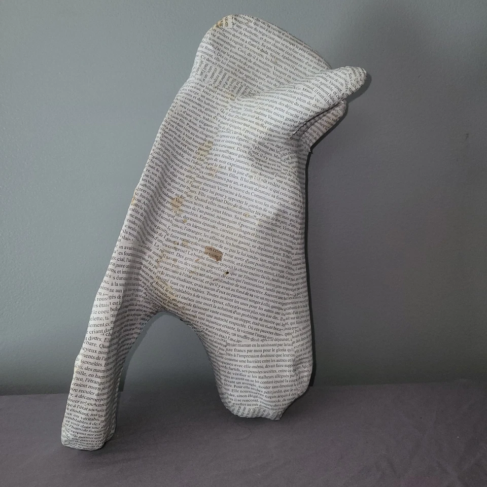 Book Paper Mache Zebra Mount Wall Hanging Sculpture Large Art Decor Newspaper - Imagem 2 de 4