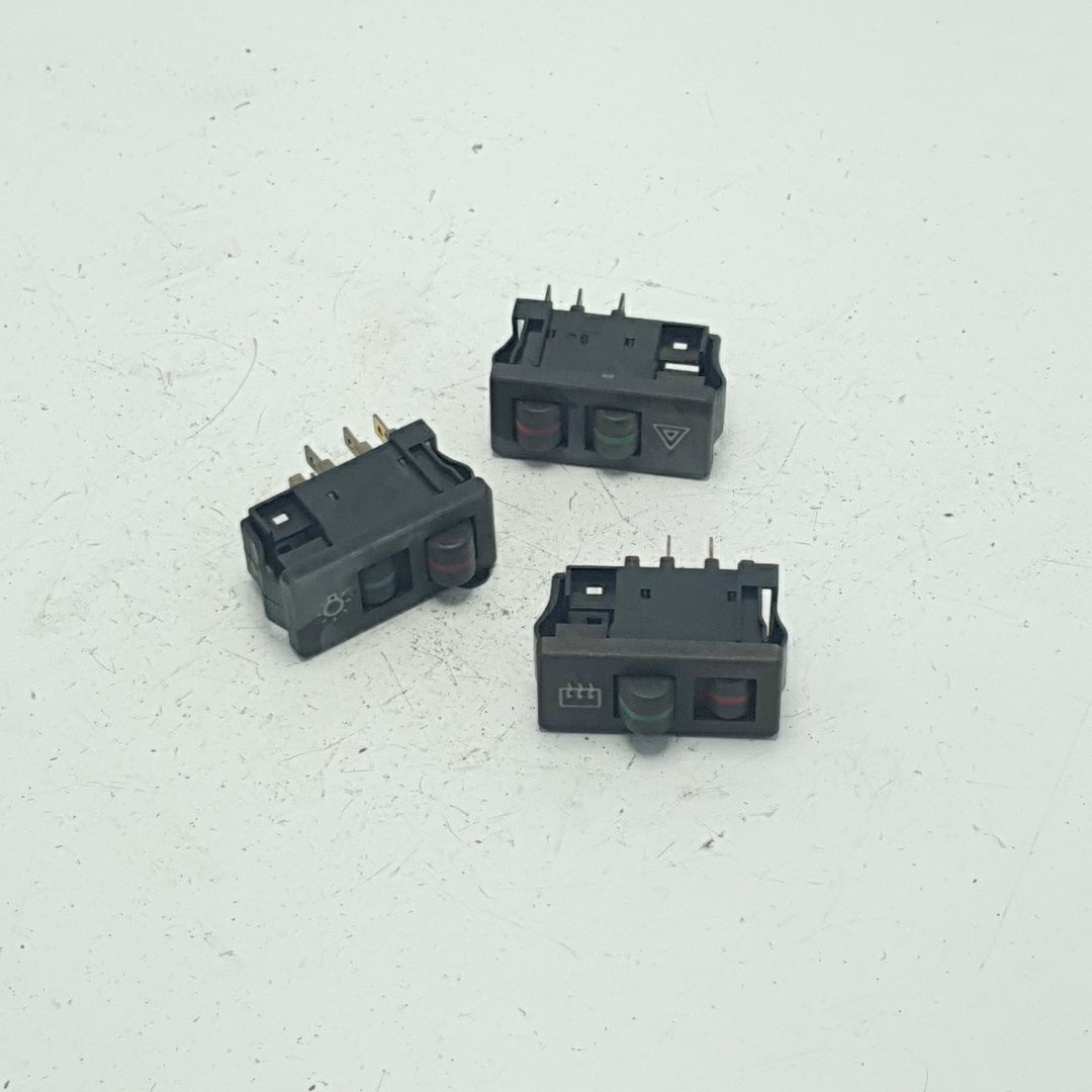 Set 3 pulsanti interruttori Fiat Ritmo 1° serie 1978-82 - Usato Garantito