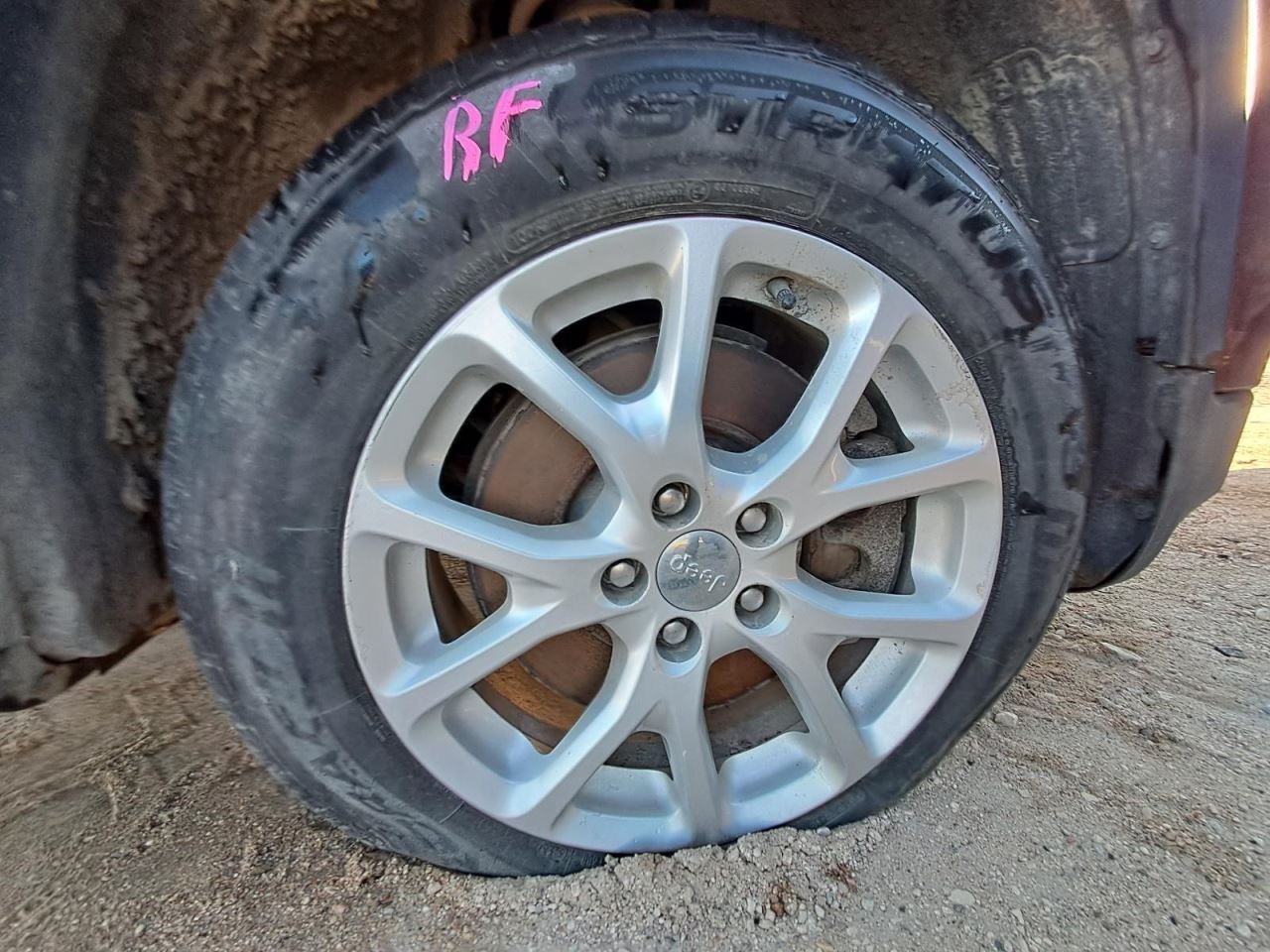 Driver Axle Shaft Rear Axle Single Speed Transfer Case Fits 14 CHEROKEE 1544053