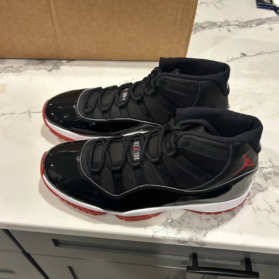 Talla 12.5 - Nike Air Jordan 11 Retro High Bred XI Foto 4 de 4