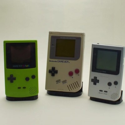 Shelf Desk Stand for Original Game Boy, Pocket & Color Handhelds   Retro Display