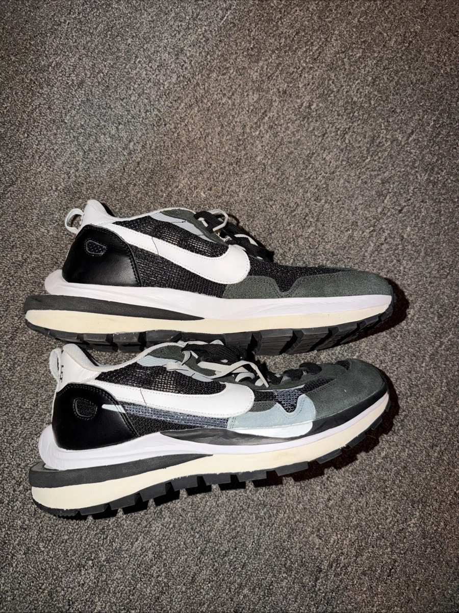 Las mejores ofertas en Nike sacai x VaporWaffle Black White | eBay