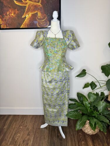 Khmer Traditional Outfit / Cambodian Clothes - 2 Pieces, Khmer Shirt & Skirt