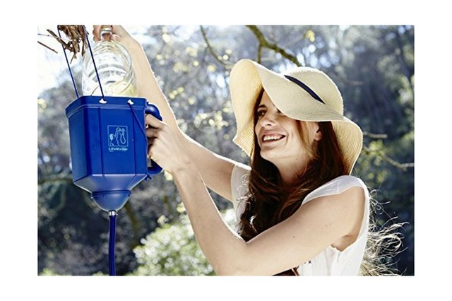 SimPure Filtre à Eau Par Gravité, Purificateur D'eau Portable Alimenté Par Gravité Avec Sac De 3 L Sangle Darbre Equipement De Survie Sans Bpa Et Equipement Pour Le Camping La Randonnee La