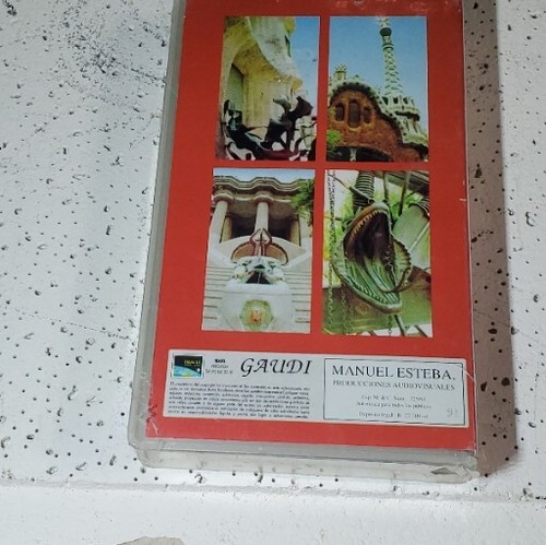 Gaudí VHS Travel Guide English Version Manuel Esteba Documentary Spain - Picture 13 of 17