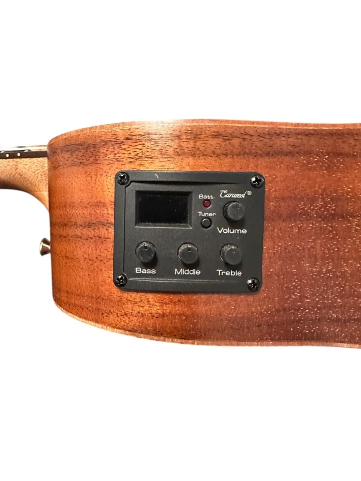 Caramel Electric Ukulele - Image 4 of 4