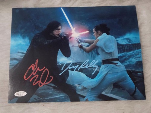 ADAM DRIVER & DASIE RIDLEY HAND SIGNED AUTOGRAPHED 8X10 PHOTO STAR WARS W/ COA 1 - Picture 2 of 11