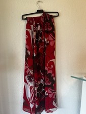 Maxikleid mit Raffung von H&M mit Blumenmuster in Rot/Schwarz/Weiß in Gr. 40
