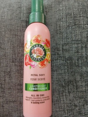 Herbal Essences Rose Scent Petal Soft Lighweight Conditioner All in One 145ml