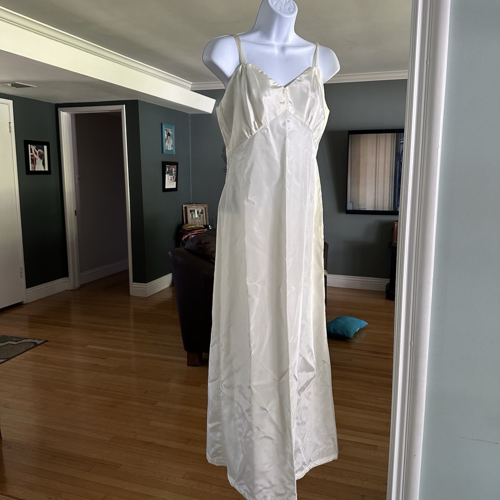 Picture 2 of 10