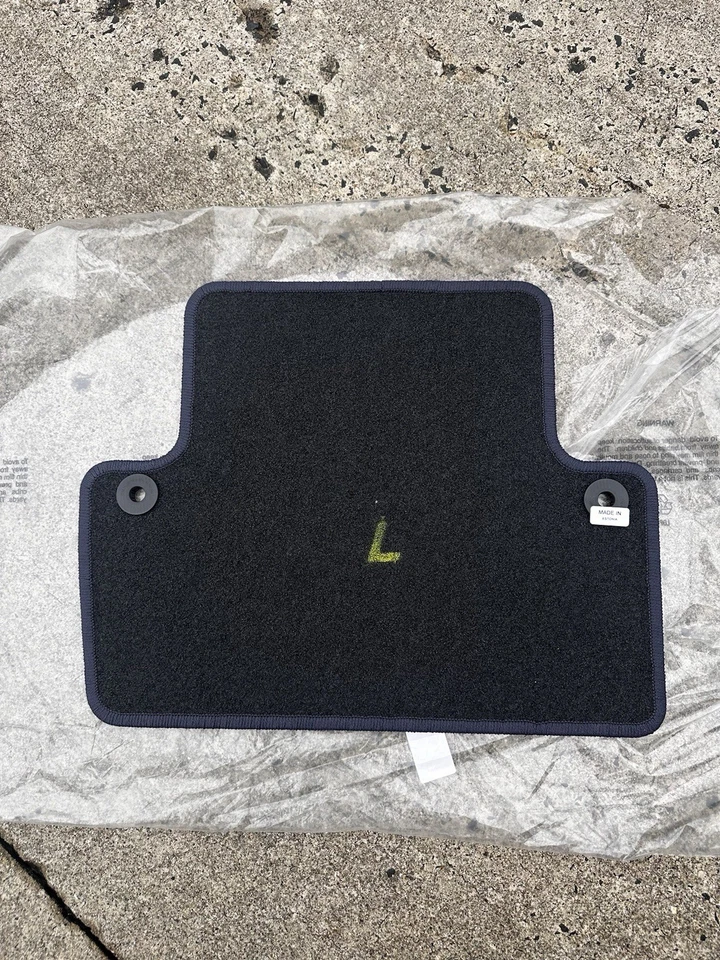 Alfombrillas traseras originales Volvo V70R Nordkap 2001-2007 V70/XC70 nuevas Foto 2 de 3