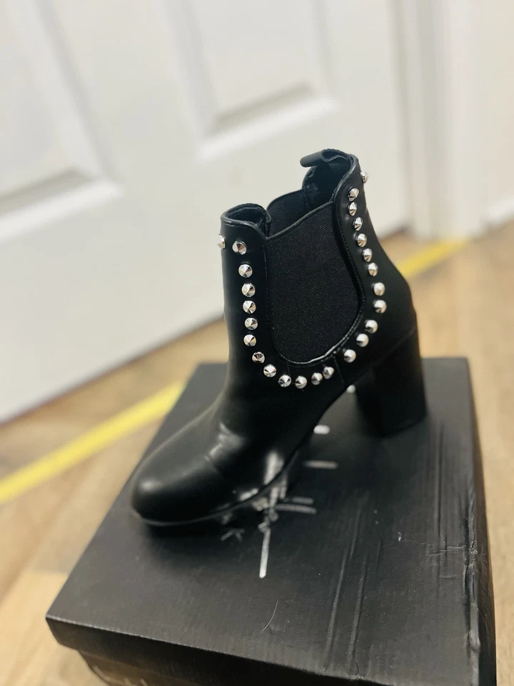 Ботинки на лодыжке с заклепками Lug Sole размер 7,5 на платформе Witchy Moto Nicole Miller - Изображение 4 из 4