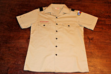 Boy Scouts of America BSA Men's Shirt Tan Medium Sewn Patches Short Sleeve