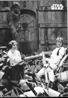 2018 Topps Star Wars Black & White A New Hope #87 Into the Garbage Chute