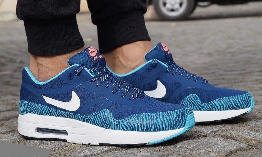 Nike Air Max 1 PRM TAPE Brave Blue & Summit Whit Sz 9 599514-410 