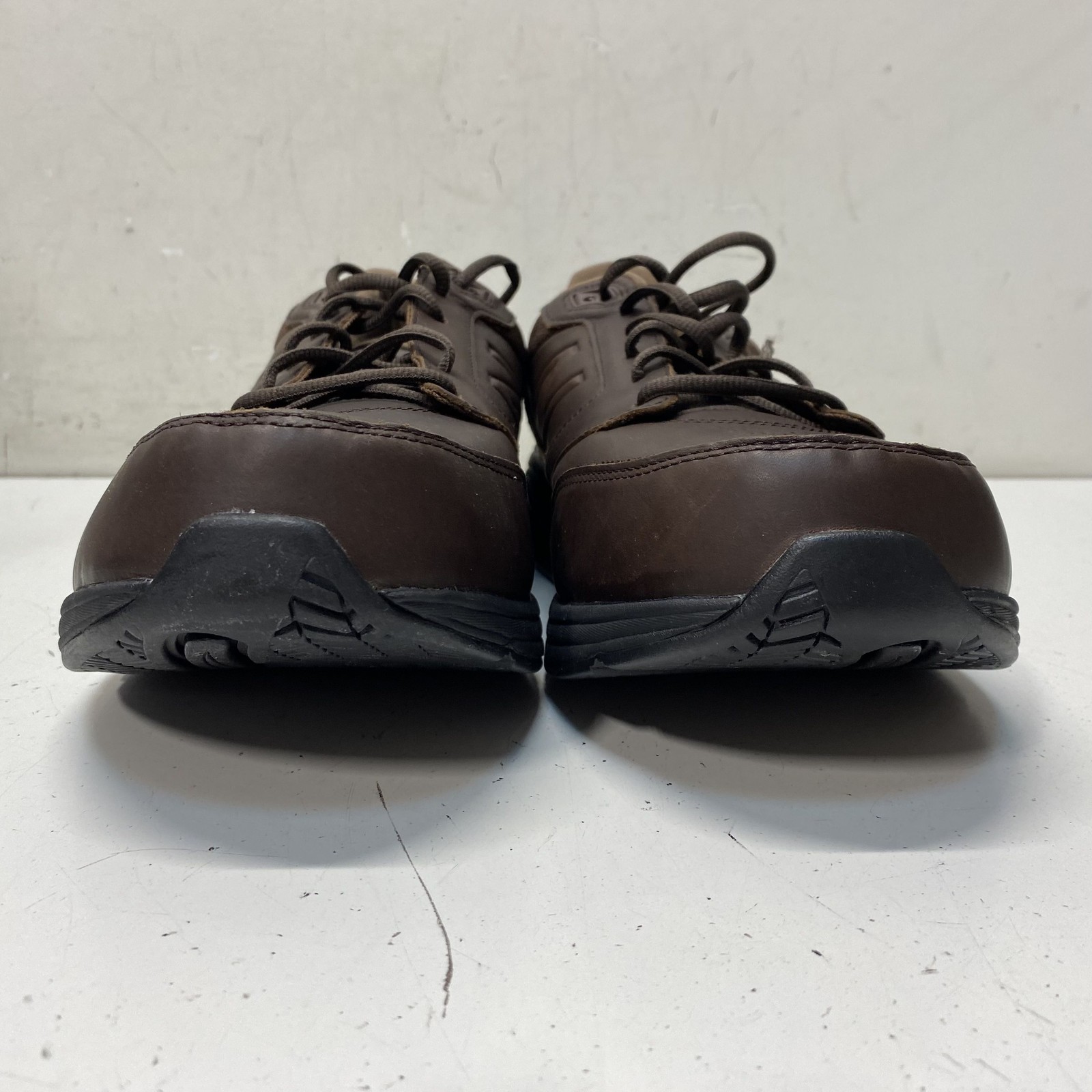 New Balance Brown Solid Athletic Walking Shoes Me… - image 2