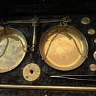 Vintage Brass Handheld Balance Scale Apothecary Jeweler Set Velvet Lined Case — photo 3