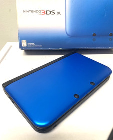 Nintendo 3DS XL blue console with box charger AR cards stylus 8 games Mario USA
