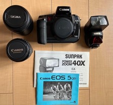 Canon EOS 5 QD  2 Zoom Lenses  Strobe