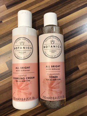 botanics hibiscus toner