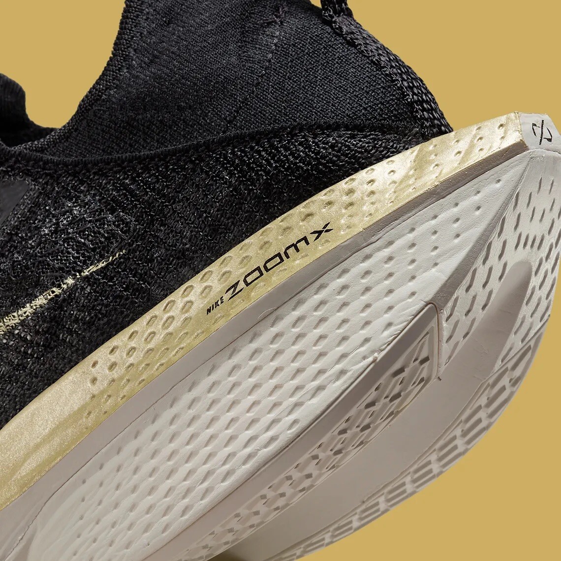 Nike Air Zoom Alphafly Next% 2 Black/Gold Mens US 8-12 Nike Air Zoom Alphafly Next% 2 Black/Gold Mens US 8-12