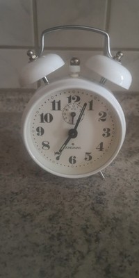 Junghans Wecker Doppelglocke mit Stop-Taste weiß mechanisch analog Klassiker