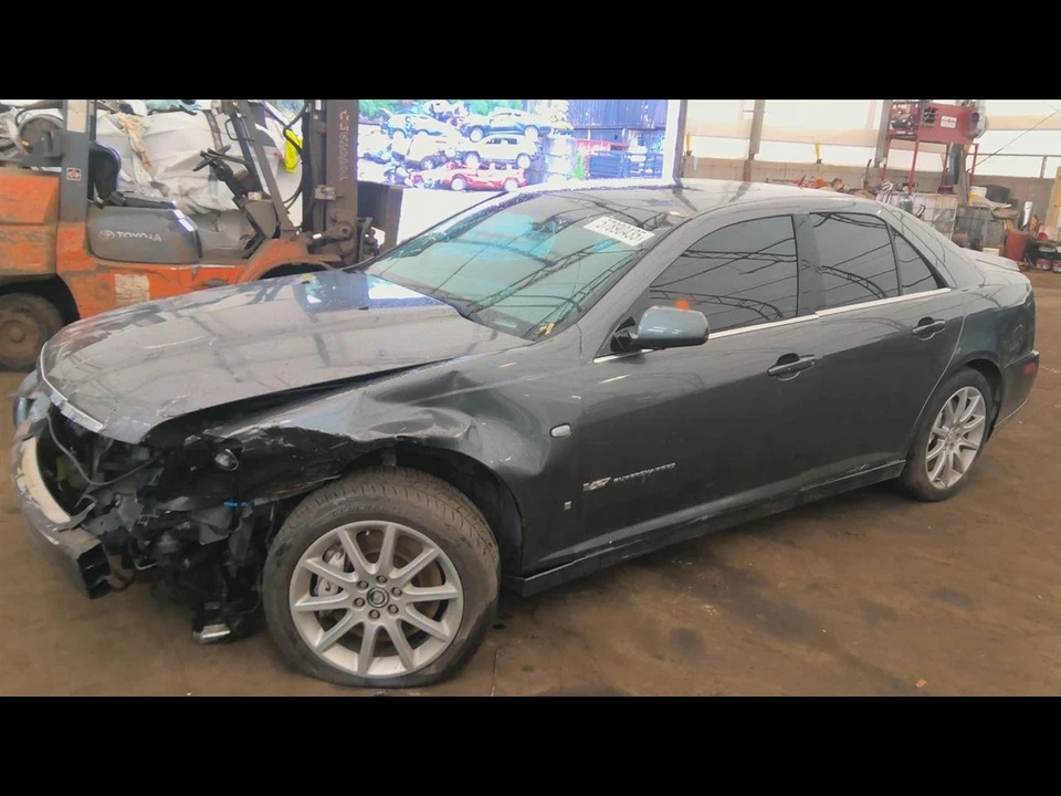 (LOCAL PICKUP ONLY) Trunk/Hatch/Tailgate V-series Fits 07-09 STS 6673693 - Image 3 of 4