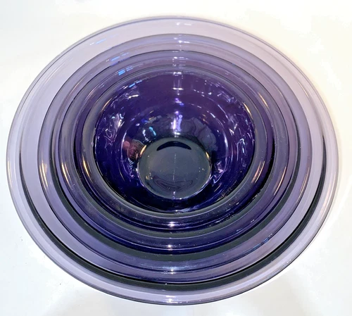 Gorgeous! VTG Pyrex Amethyst Nesting Mixing Bowls Set of 4 322, 323, 325, 326