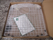 New Serene Valley NDG1517R 14-1/2" L x 16-13/16" W Rear Drain Sink Grid / Rack