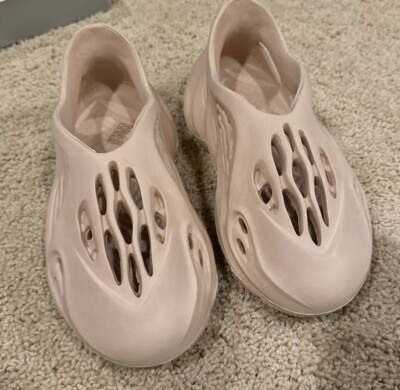 Kids Foam Shoes Size 1-2