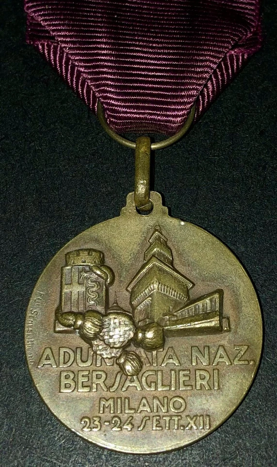 Original 1924 Segunda Guerra Mundial Uniforme Italiano Medalla Líder Premio Insignia Insignia Equipo de Campo Foto 2 de 4