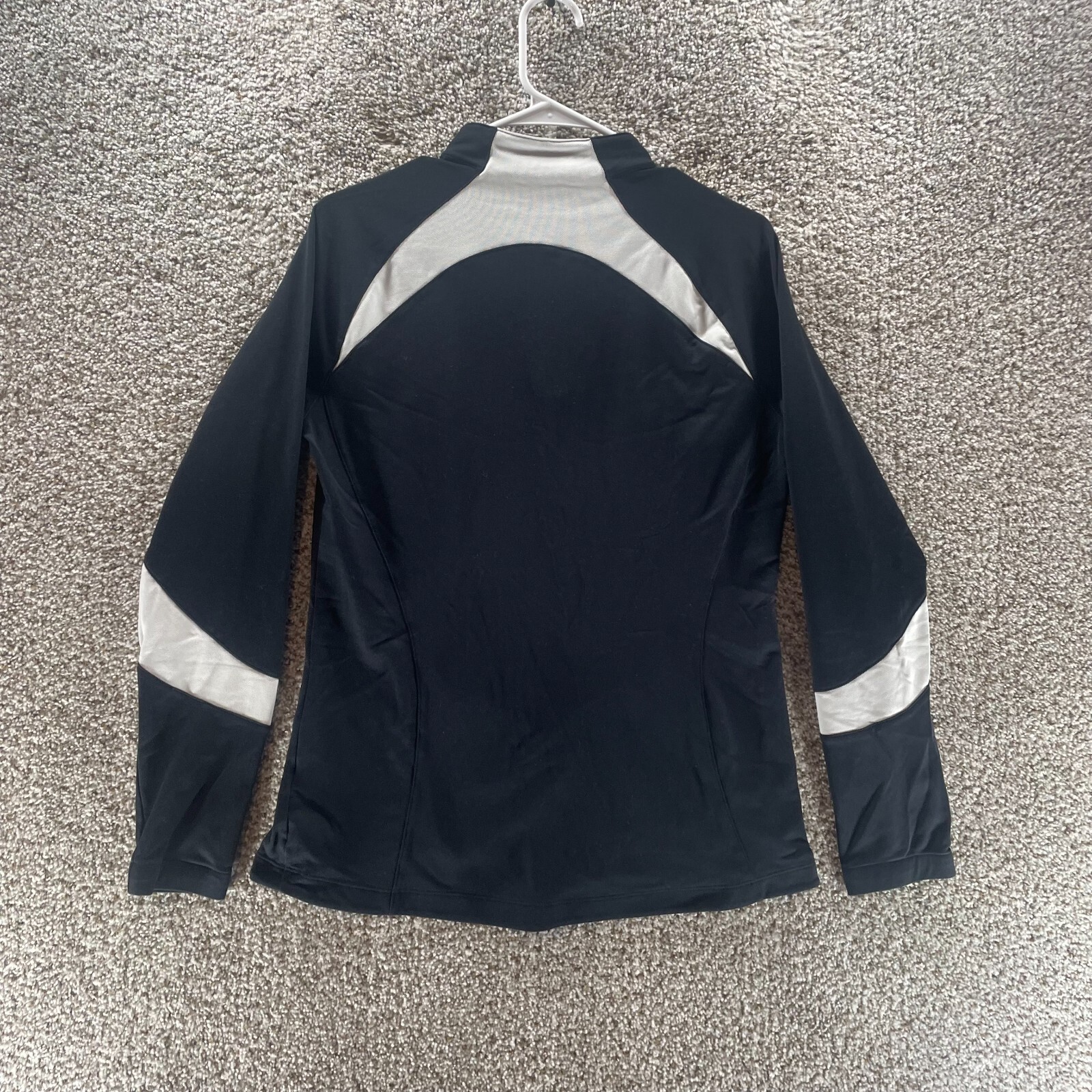 Under Armour Shirt Womens Medium Black WHite Quarter Zip Athletic Run Ladies thumbnail 8