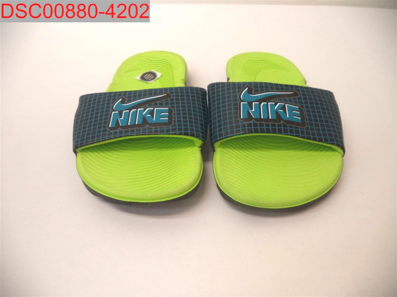Indents sandali Nike Little Kids verdi neri Kawa Slide taglia 11 0 194953060119