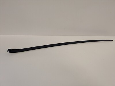 Skoda Superb 08-15 Right Lower Windshield Retaining Strip
