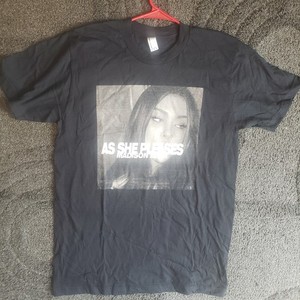 Madison Beer As She Pleases | eBay