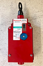 Honeywell 1CPS Rope Pull Switch 76m 2NO / 2NC Straight 1CPSA2 No Original Box