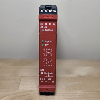 440R-EM4R2 Guardmaster EM Expansion Relay 4NO 1NC PLe SIL3 New Free Ship