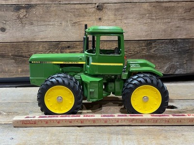 1982 ERTL, John Deere 8650 Articulated 4WD Tractor, Dual Wheels, 1