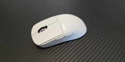 Pulsar X2V2 Medium, White with 4k dongle