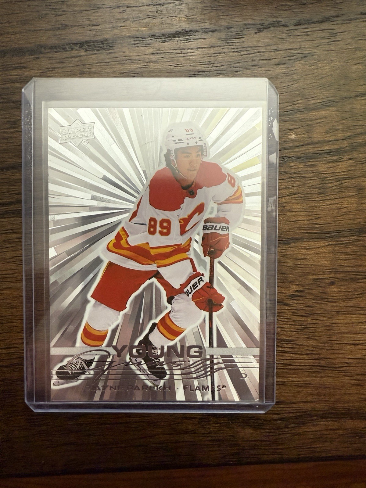 Zayne Parekh 2025-26 Upper Deck Series 1 Silver Outburst Young Guns Flames #236