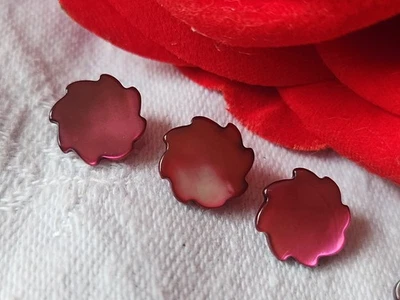 Trio boutons anciens en nacre travaillé rose foncé 1 cm pied G16A - Photo 1/2
