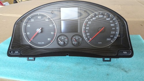 VW Jetta III 1K2 2.0 FSI  Kombiinstrument Tachometer 1K0920862A