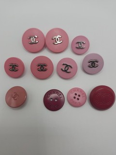 11 Pink Tone Chanel Buttons 15 mm to 21 mm NO RESERVE!