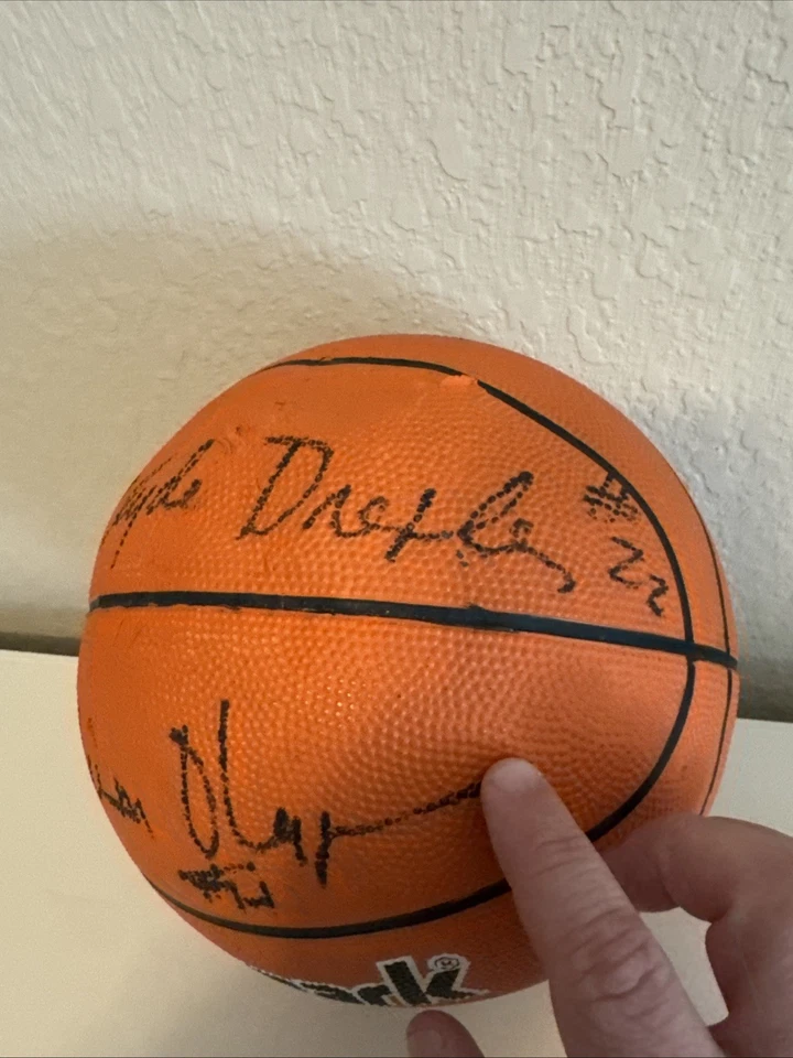 Hakeem Olajuwon & Clyde Drexler Signed Autographed Basketball - Image 2 of 4