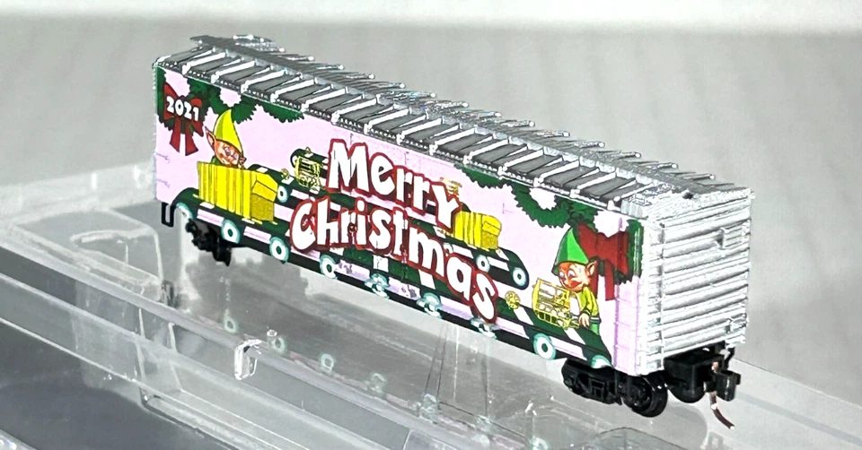 MICRO-TRAINS Z SCALE MICRO-MOUSE 2021 CHRISTMAS CAR 50700710 - Image 4 of 4