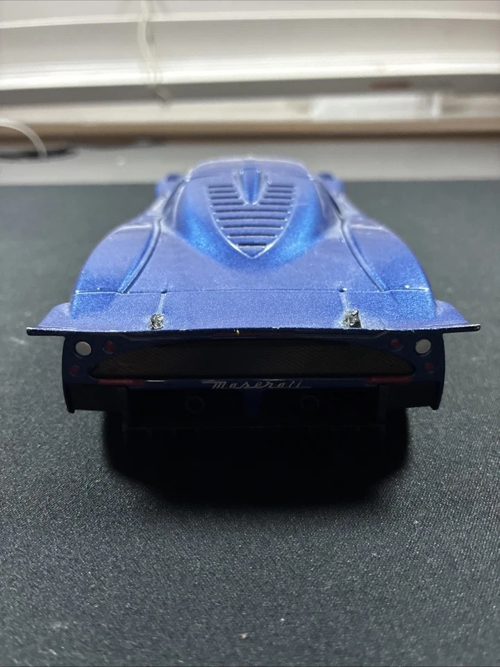 Motormax 1/24 - Maserati MC12 Metallic Blue Supercar Diecast Scale Model Car - Image 3 of 4