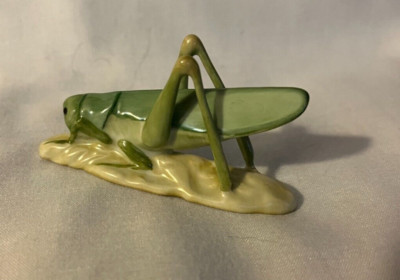 Herend Porcelain Green Grasshopper, 3 1/8'' 